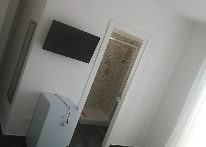 Step By Step Nocleg ze śniadaniem Scalea