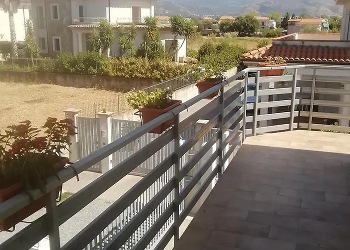 Alojamento de Acomodação e Pequeno-almoço Step By Step Scalea